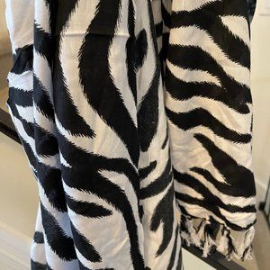 Zebra Print Sarong - White